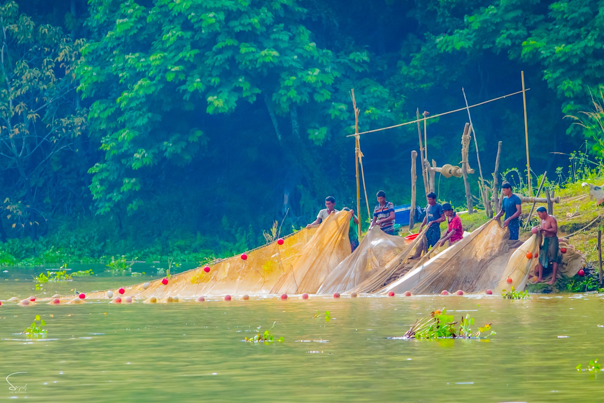 Fishermen on the lake, Rangamati